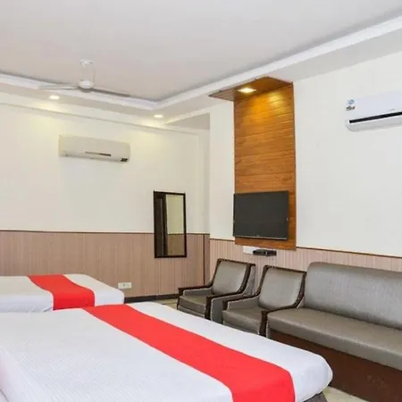 Hotel Shanti House New Delhi Karnail Singh Stadium Gate No 1